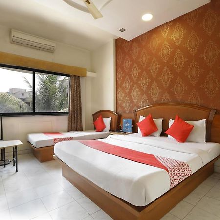 Saish Hotel Shirdi Ngoại thất bức ảnh