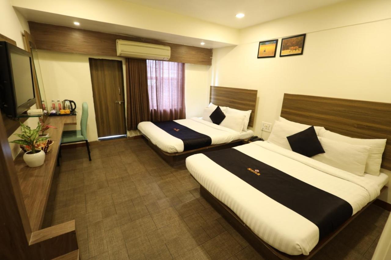 Saish Hotel Shirdi Ngoại thất bức ảnh