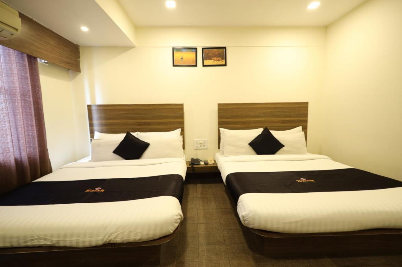 Saish Hotel Shirdi Ngoại thất bức ảnh