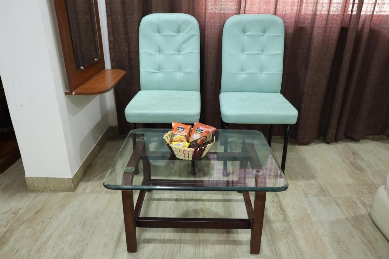 Saish Hotel Shirdi Ngoại thất bức ảnh