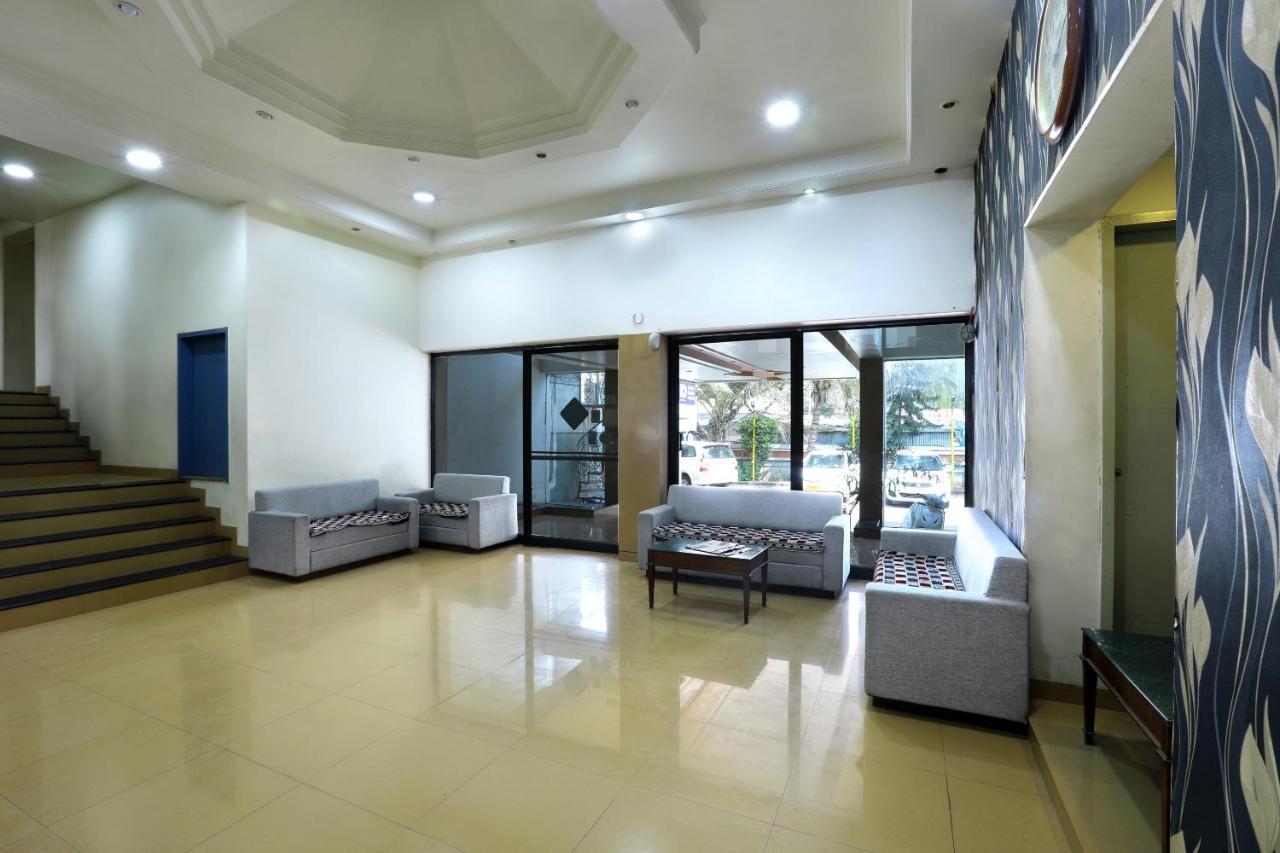 Saish Hotel Shirdi Ngoại thất bức ảnh