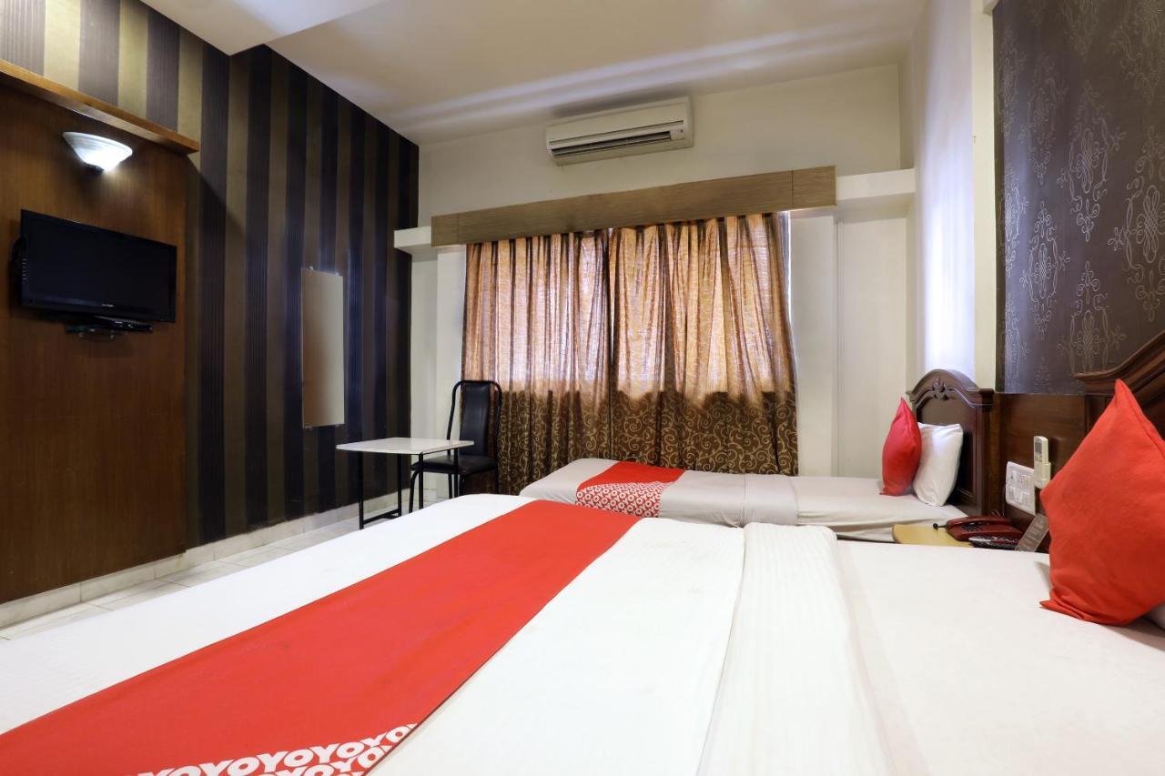 Saish Hotel Shirdi Ngoại thất bức ảnh